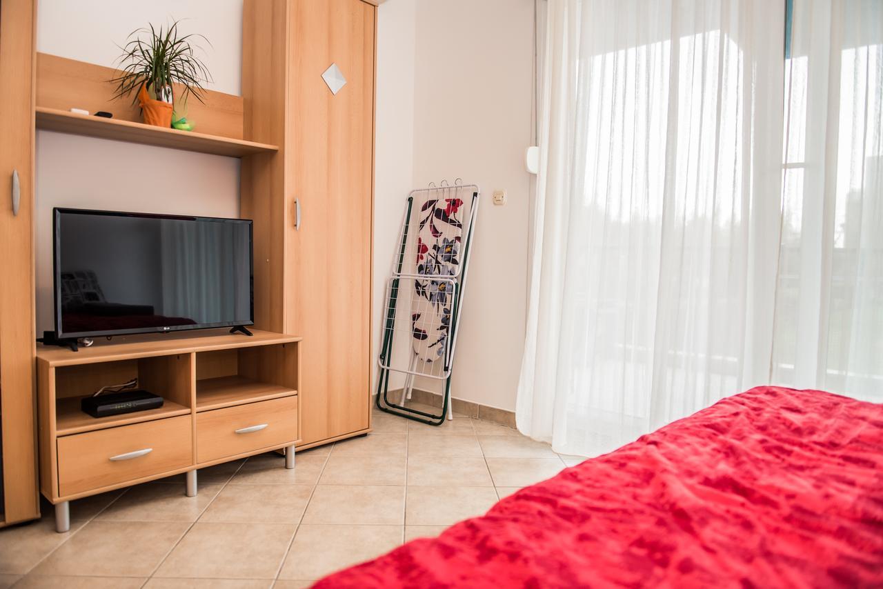 Studio Jere Near Sea Apartment Split Exterior photo